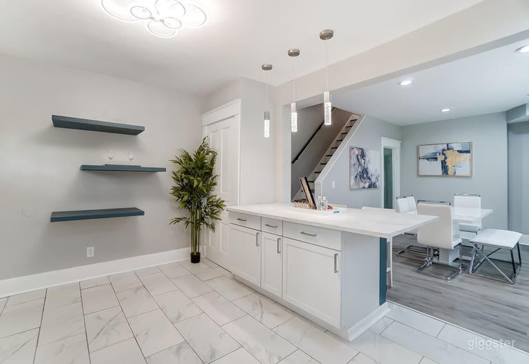  Modern Entertainment home  