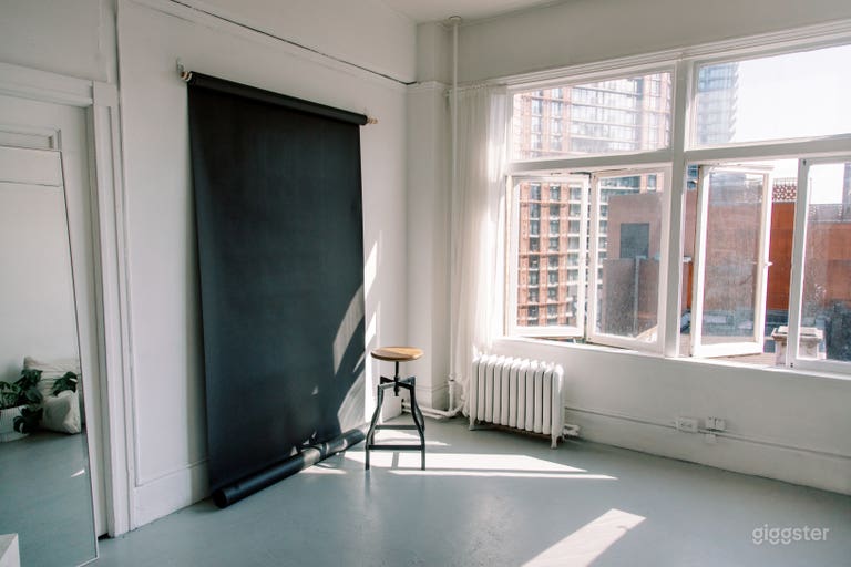  Bright Gastown Studio 