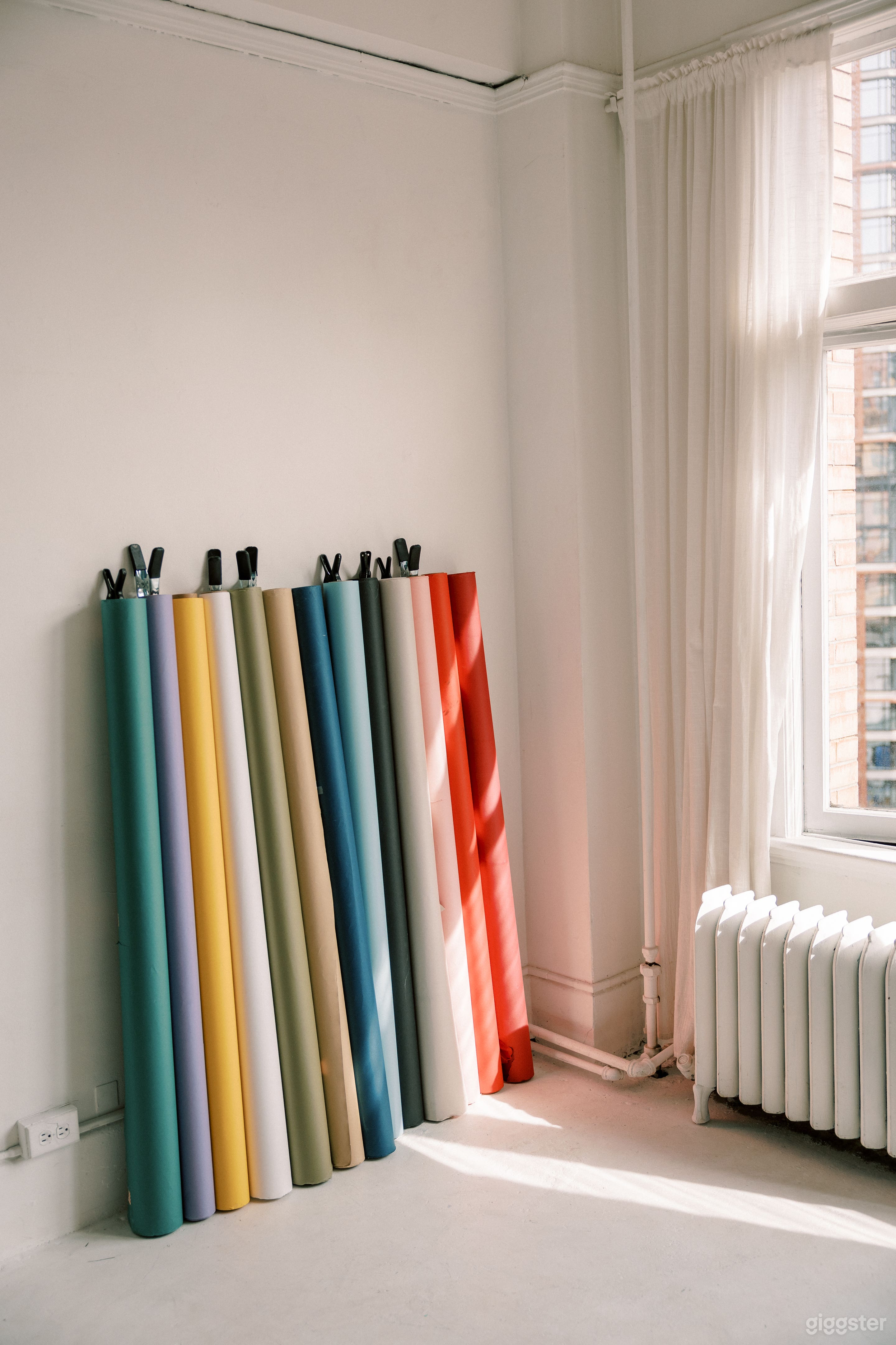 Bright Gastown Studio Photo 2