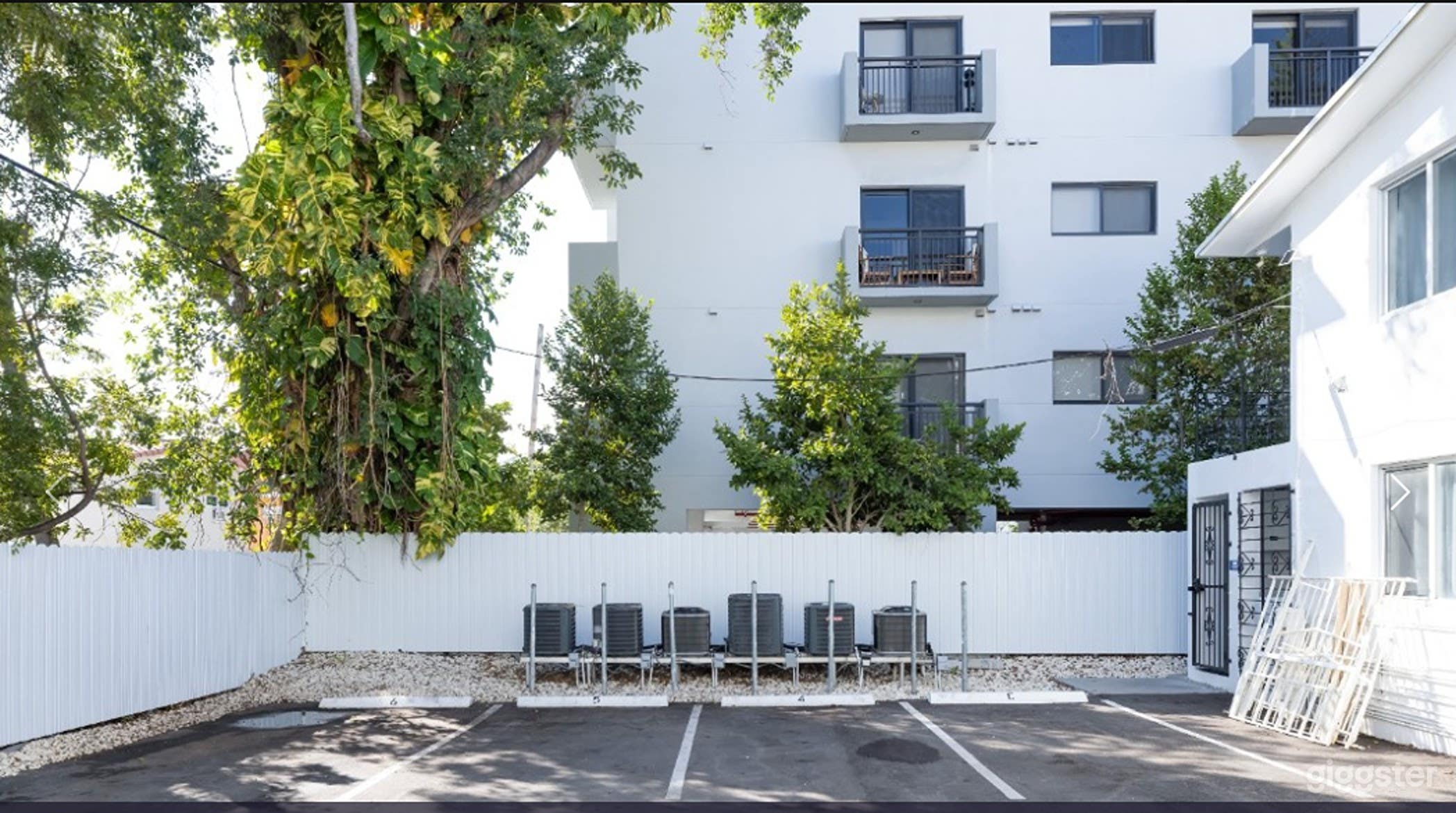 Modern 2BR Miami Apartment Photo 3