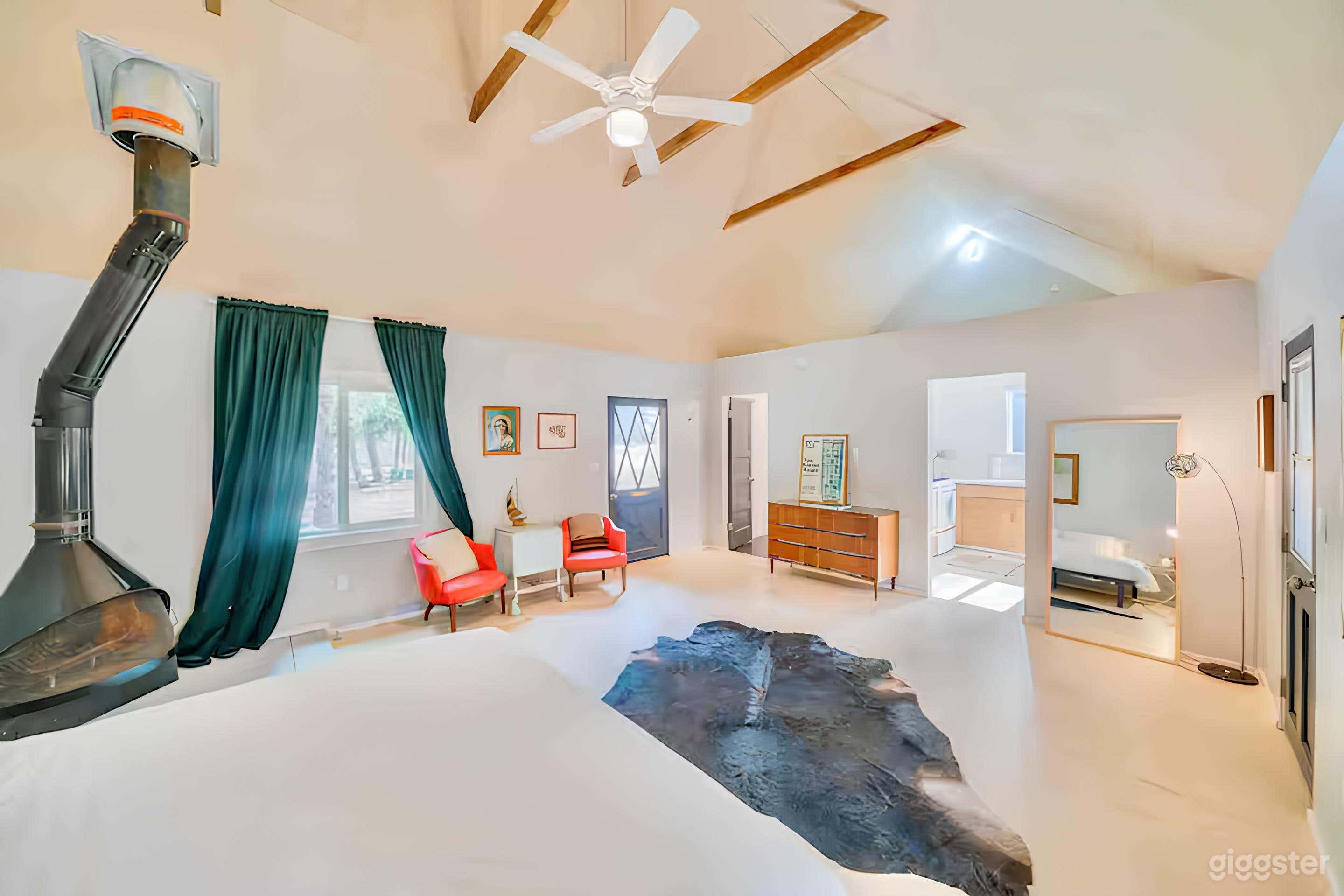 Spacious Cabin 7 Photo 1