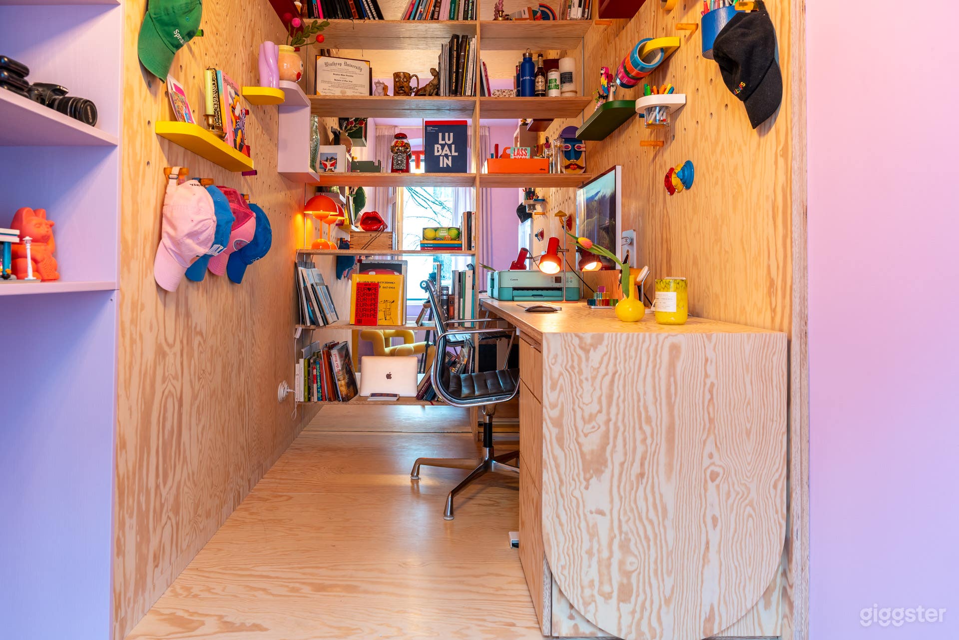 Wohnung mit funky, lebendigem Interieur & Hausbar Foto 4