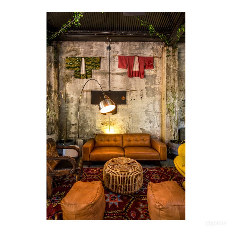  Unique 3080 SQ FT Warehouse Space in OTR 