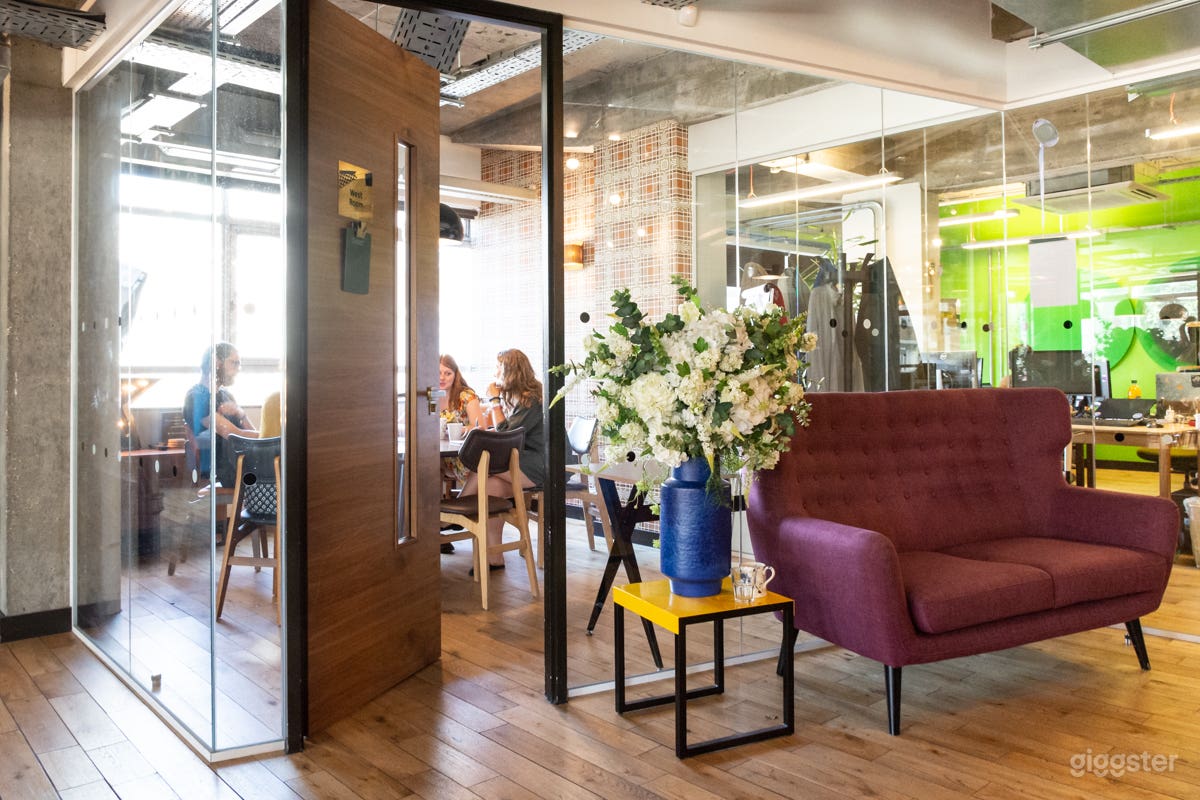 Meetings in The West Room Photo 2