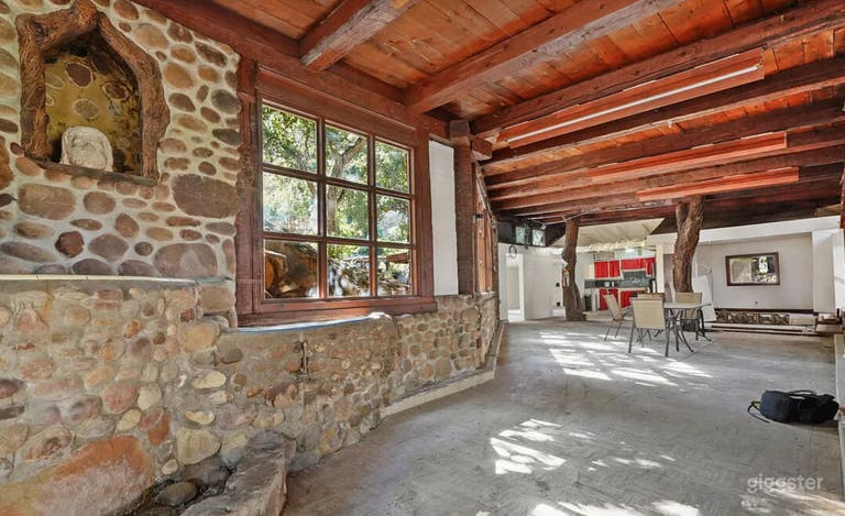  Canyon Indoor/Outdoor Event Space 