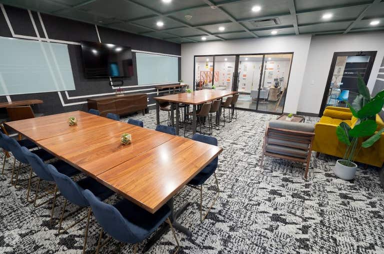  Plaza-98 Room in Cincinnati 