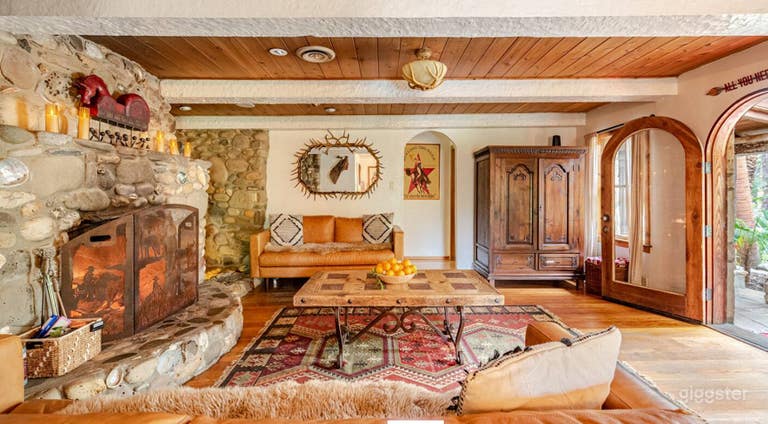  4 Acres Gated Tropical Lodge Pool and Spa 