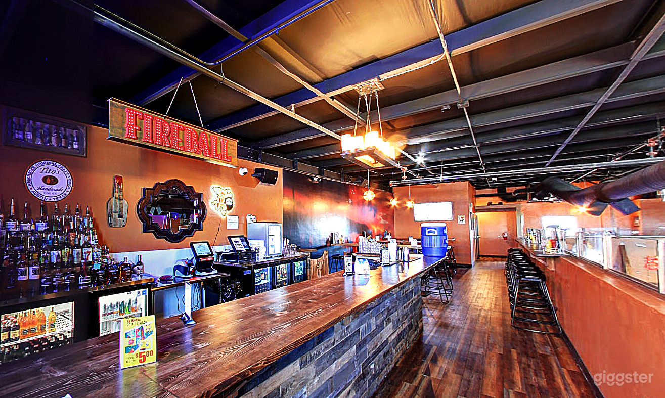 Versatile Bar with Stage, Mezzanine, Patio (Buyout) Photo 4