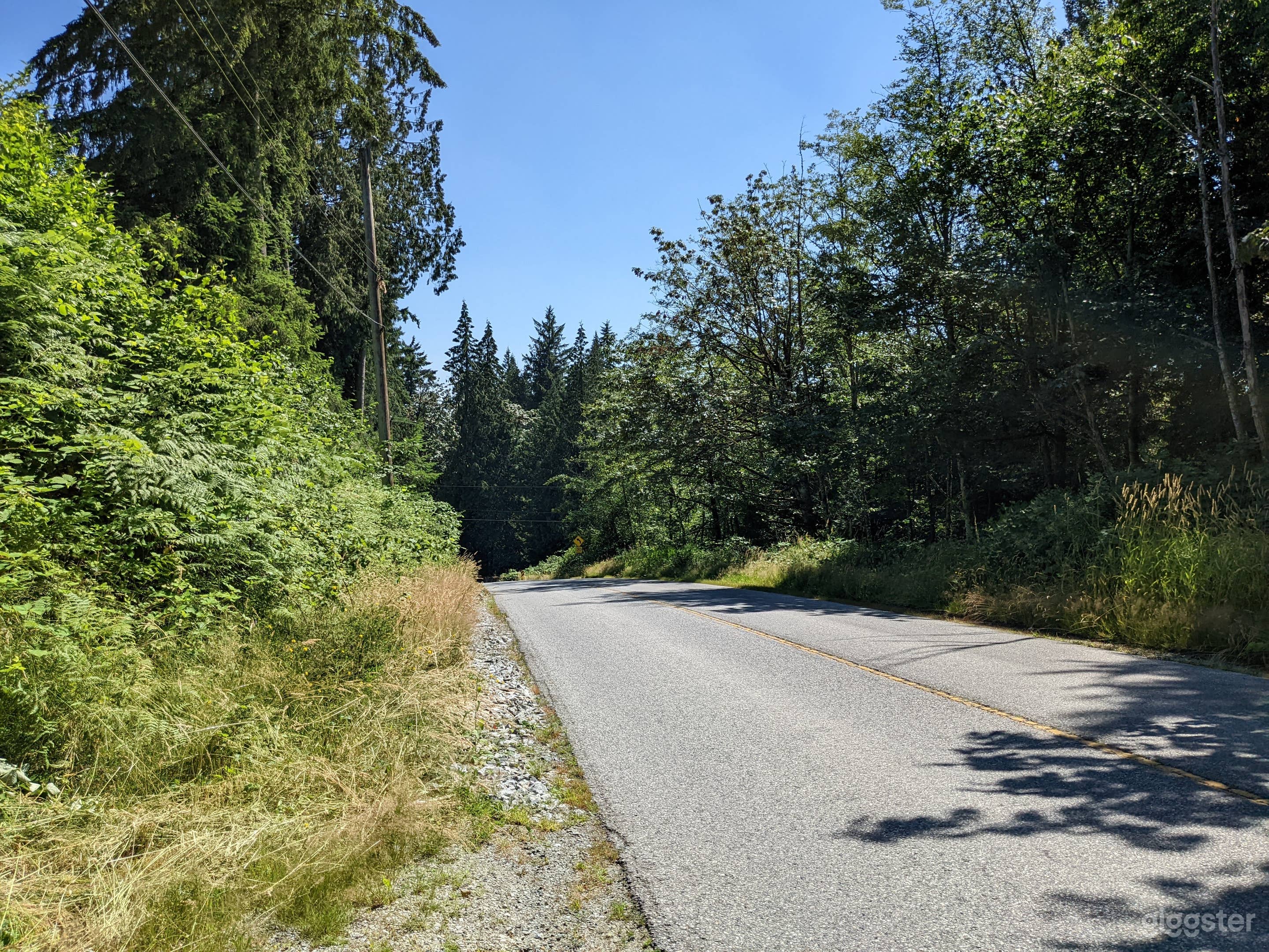 Access; 266 street looking south