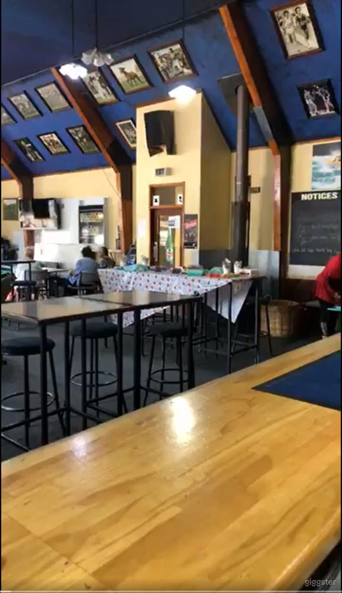 Country Style Bar Photo 4