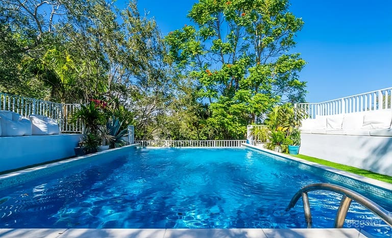  Contemporary Tropical Backyard 