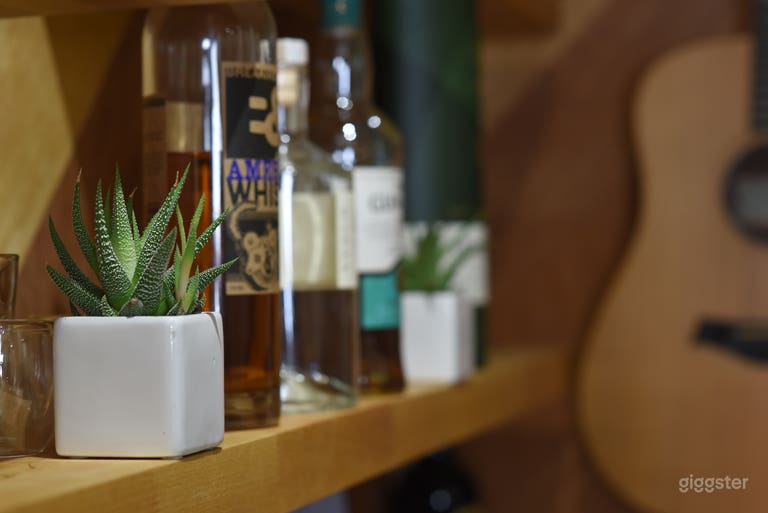  Bright, Professional Music Studio in Silver Lake 