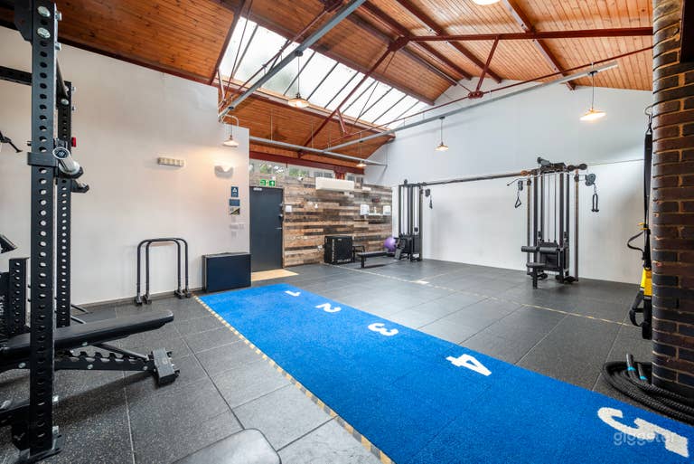  Gym to hire​,​ great for filming & photo shoots 