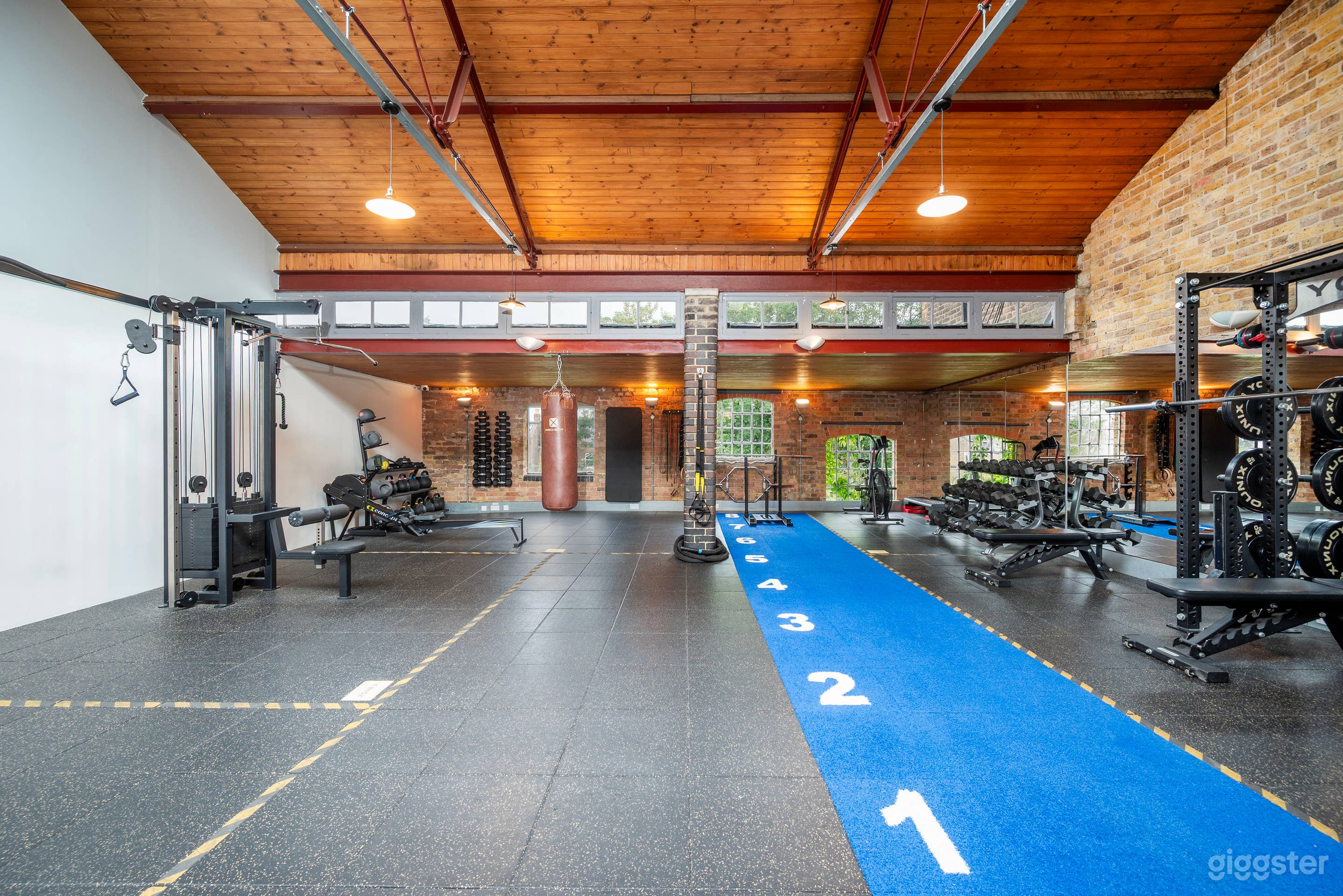 Gym to hire​,​ great for filming & photo shoots Photo 1