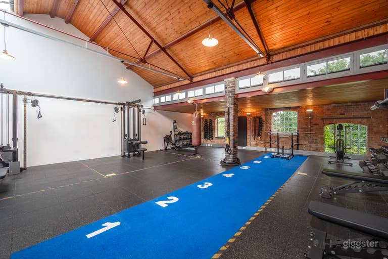  Gym to hire​,​ great for filming & photo shoots 