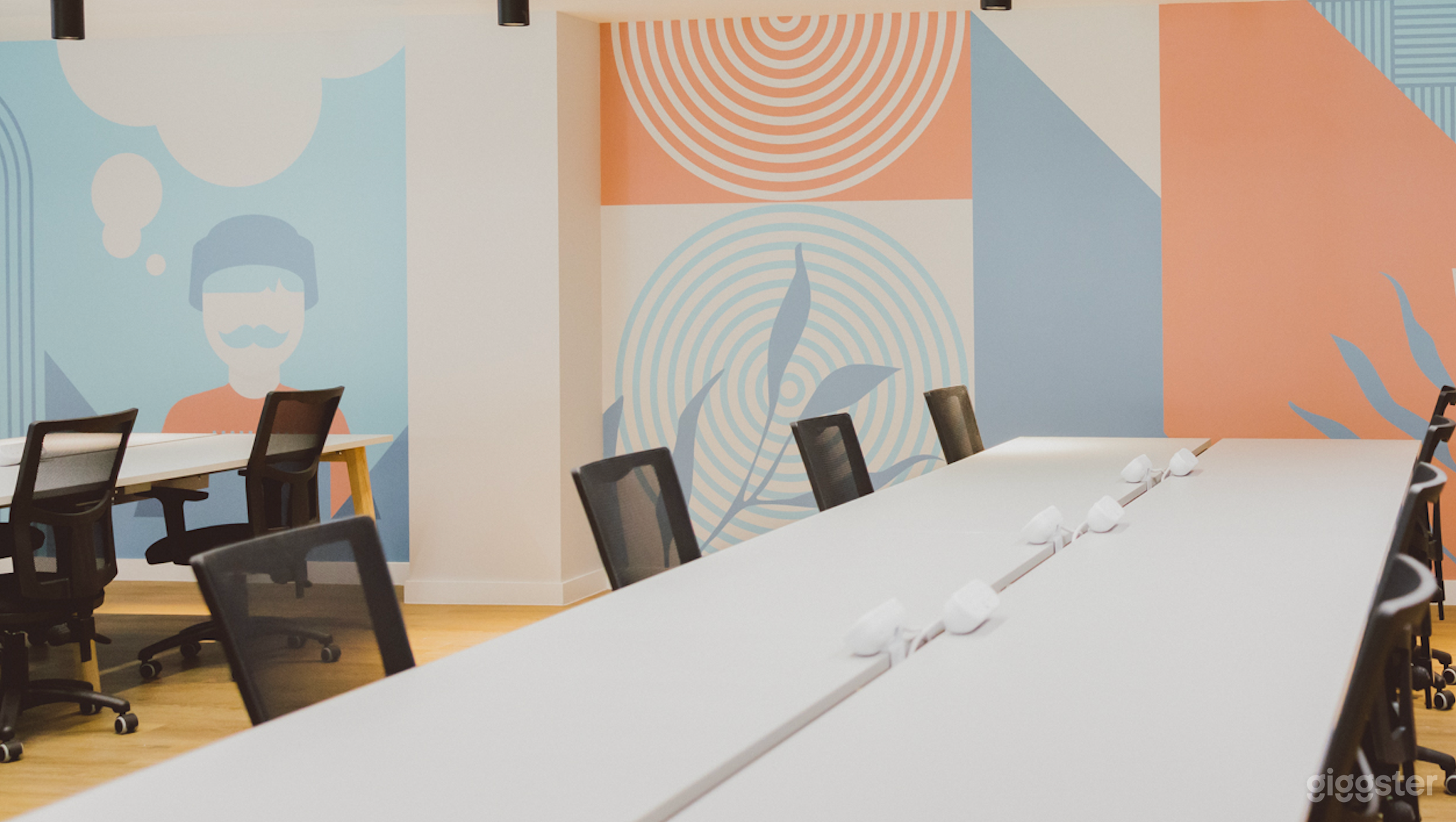 Ground Floor Space with Relaxed Setting Photo 1