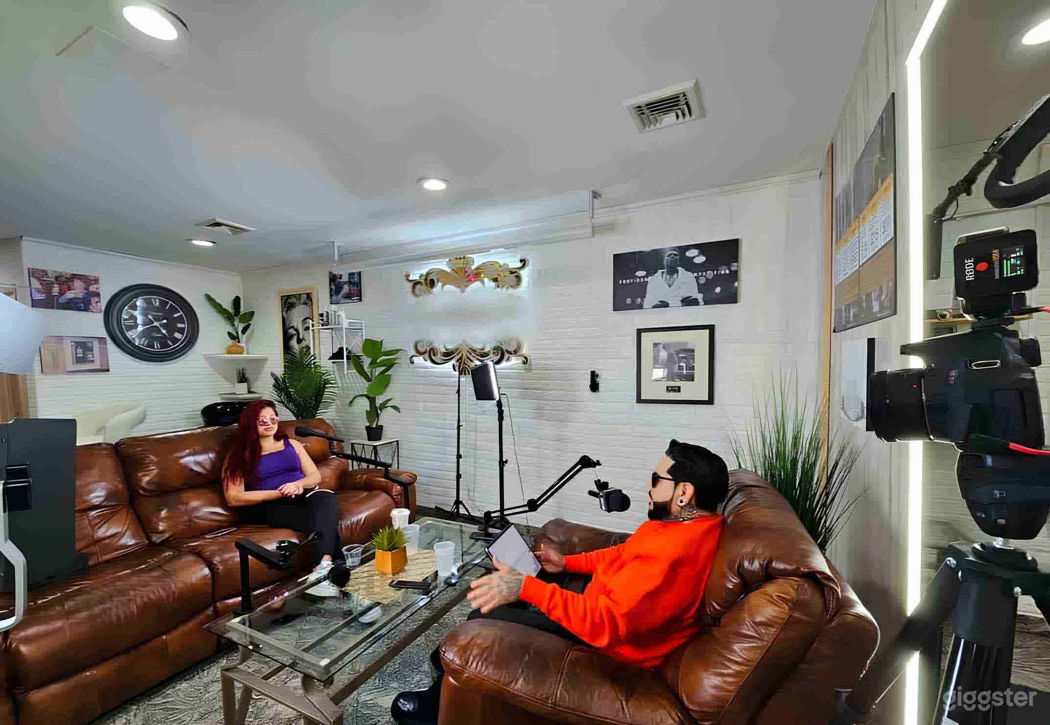 Prime Location for Photoshoot & PodcastStudio Photo 1