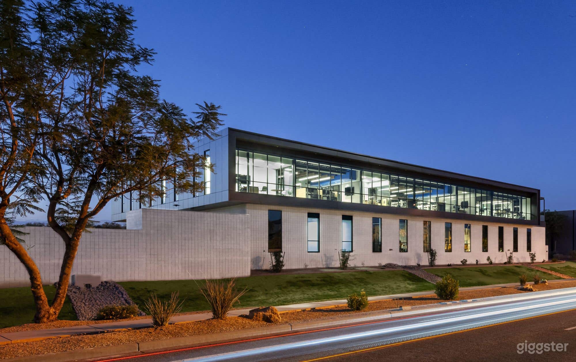 Modern and Gorgeous Meetings &amp; Events Venue Photo 3