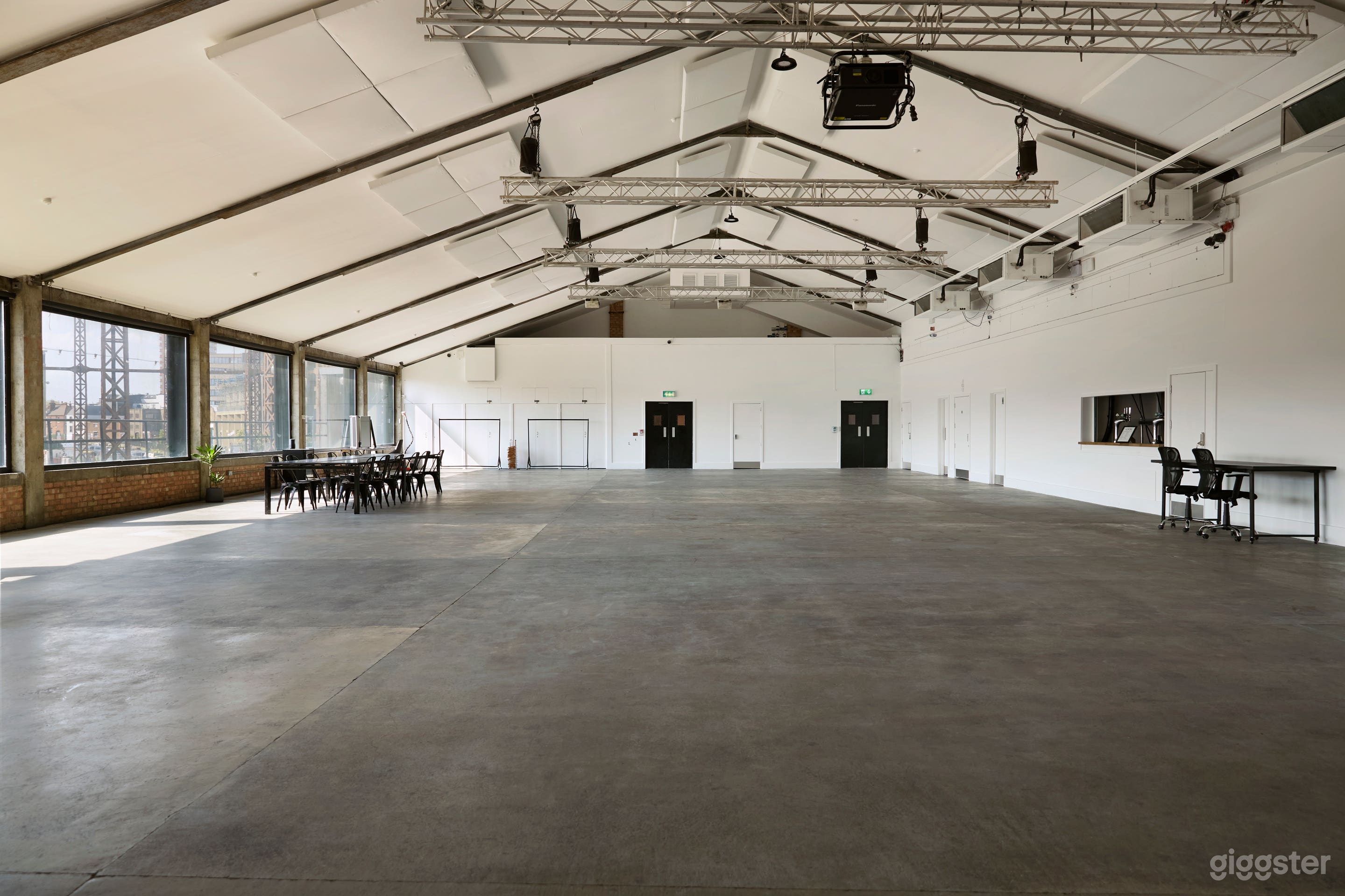 LOCK Warehouse Photo 3