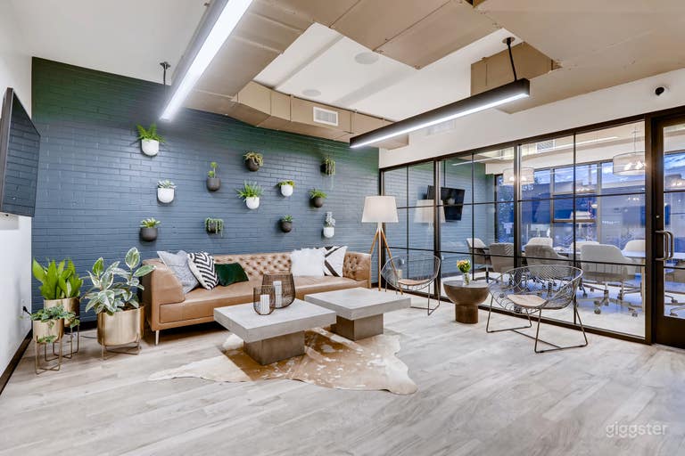  Two Charlies Conference Room (Main Level) 