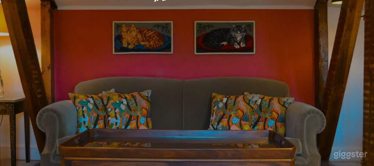 The Roomy Room with a Touchy-Feely Type Photo 3