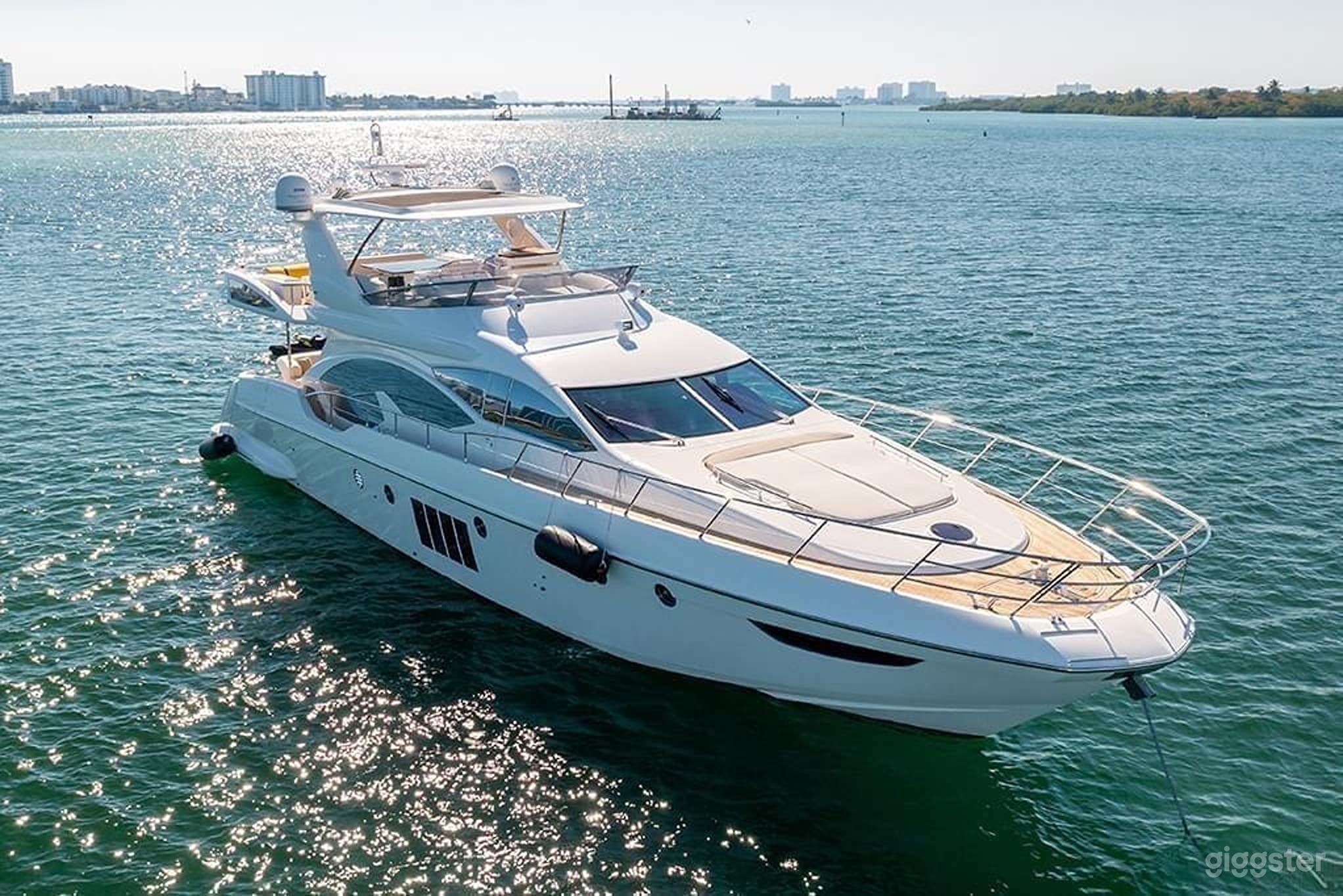 70' AZIMUT YACHT FLY | WHITE Photo 1