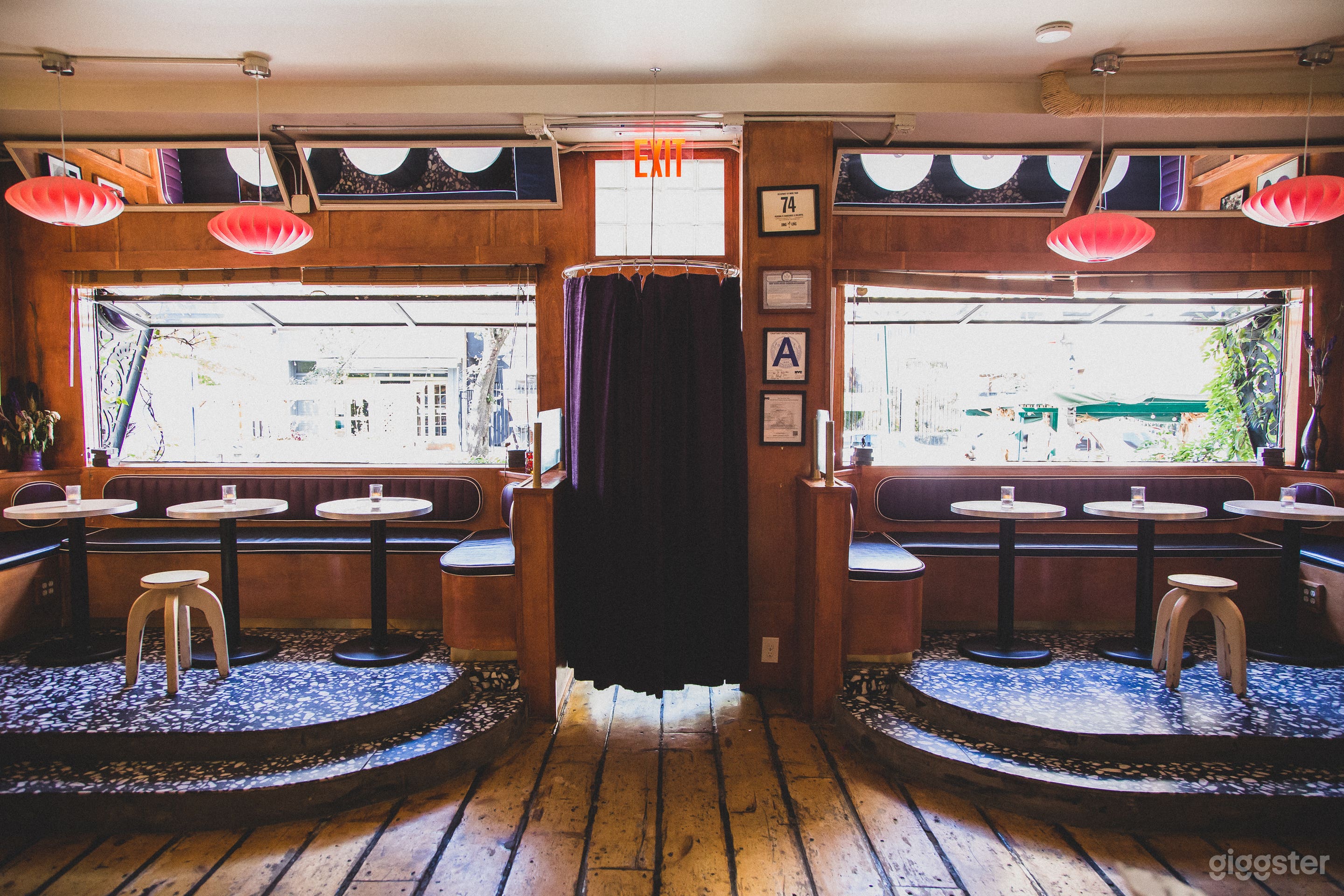 Japanese Themed Cocktail Lounge Photo 3