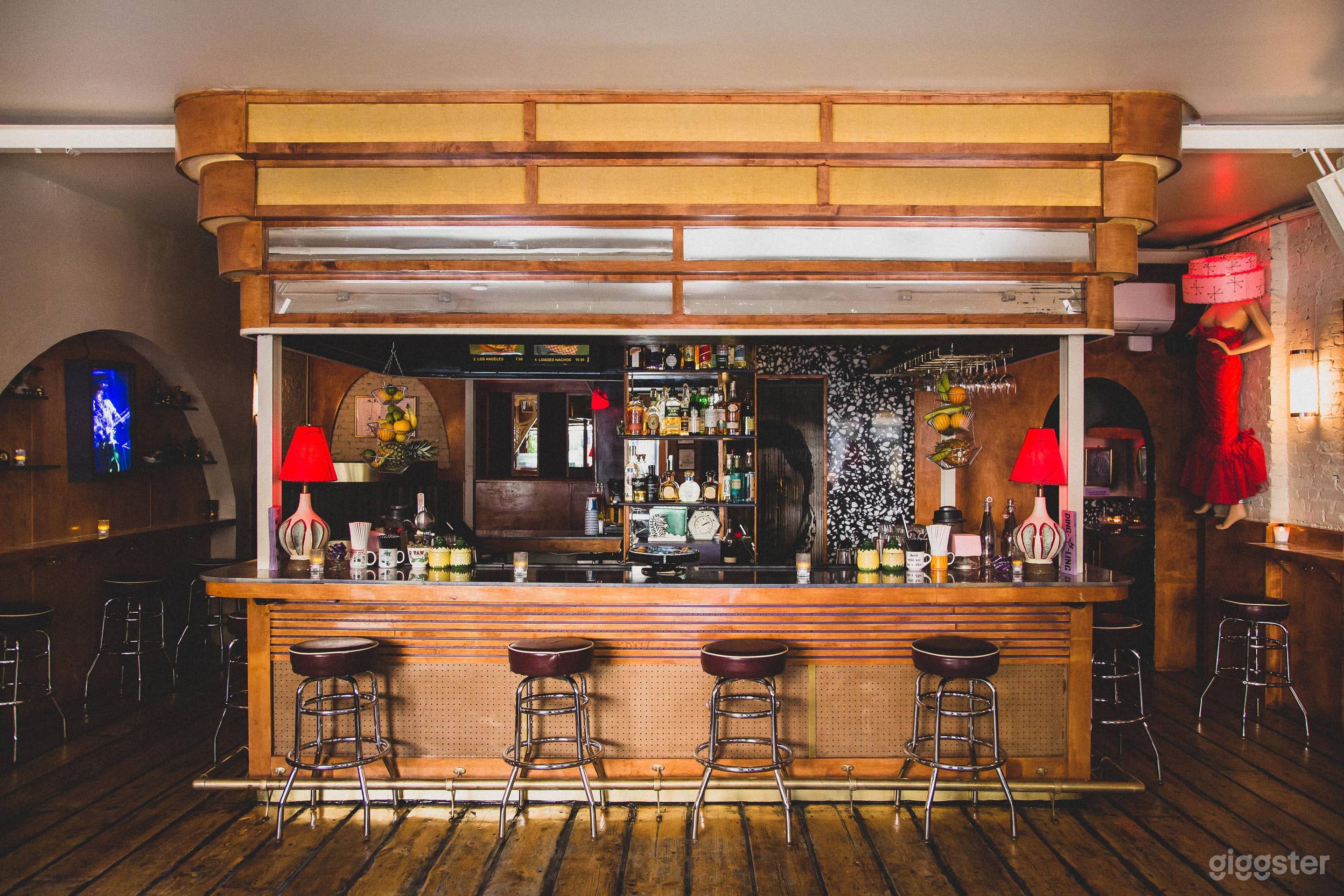 Japanese Themed Cocktail Lounge Photo 1