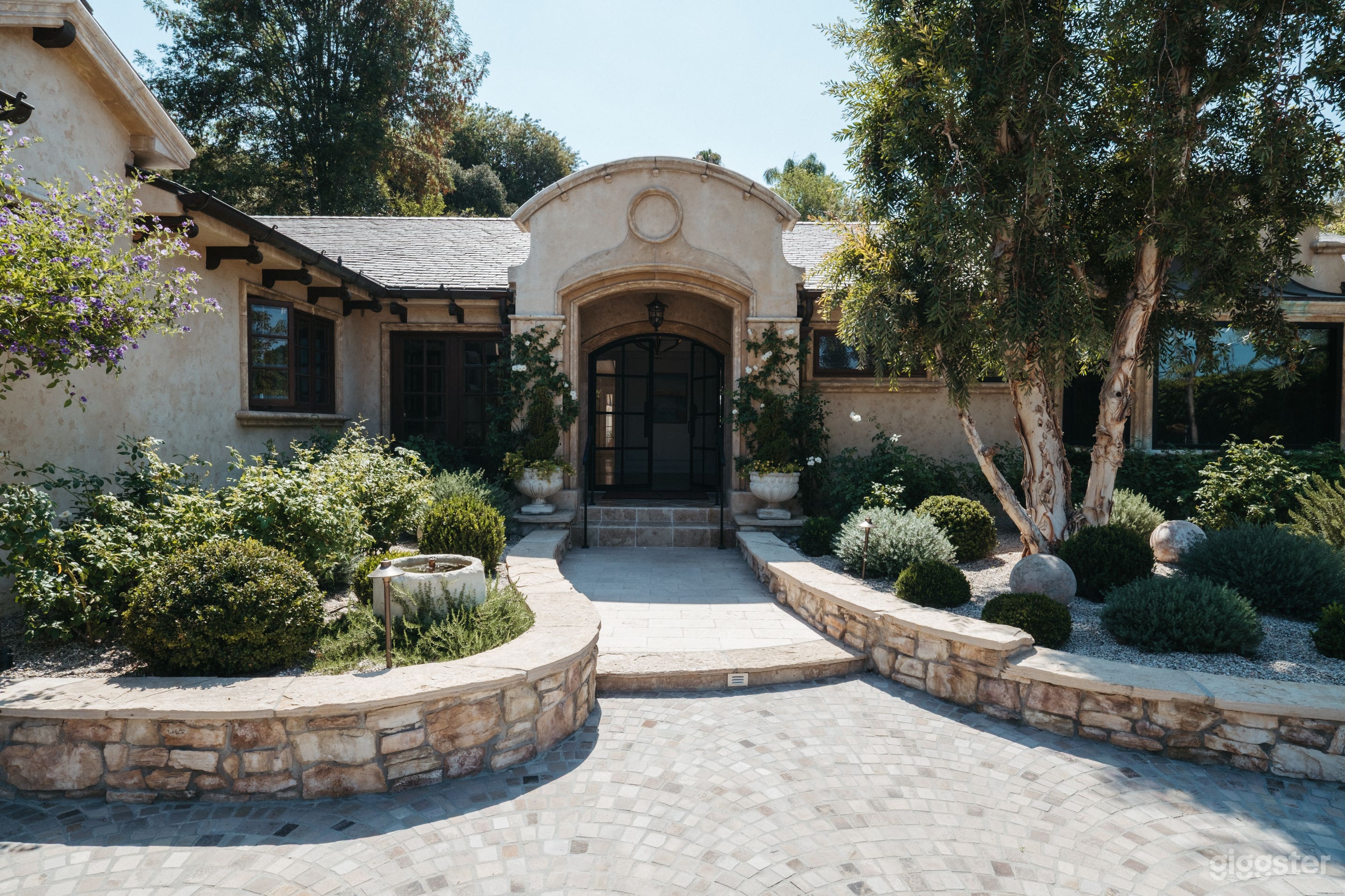 French-Style Encino Home Photo 2