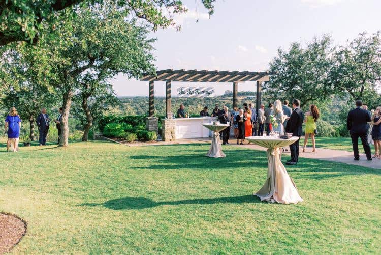 Outdoor Ceremony Venue Pergola in Dripping Springs Photo 4