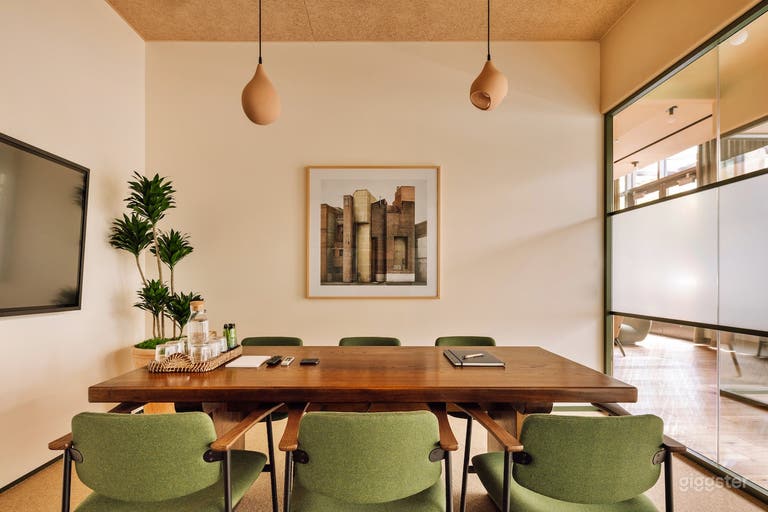  Conference Room for 6 Guests 