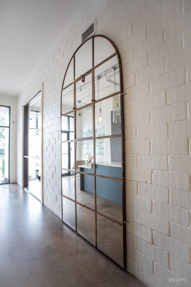  Entry of space great for natural lighting use.  