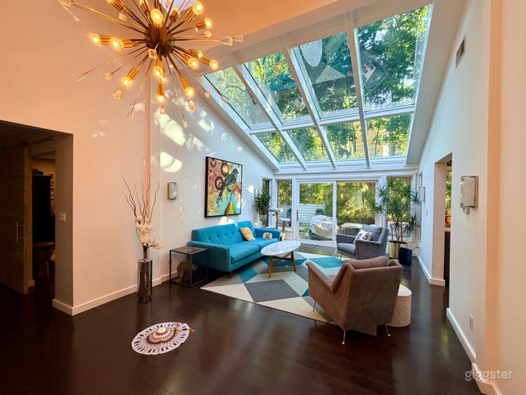  Stylish, Colorful Mid-Century Modern Ranch Home in Montclair 