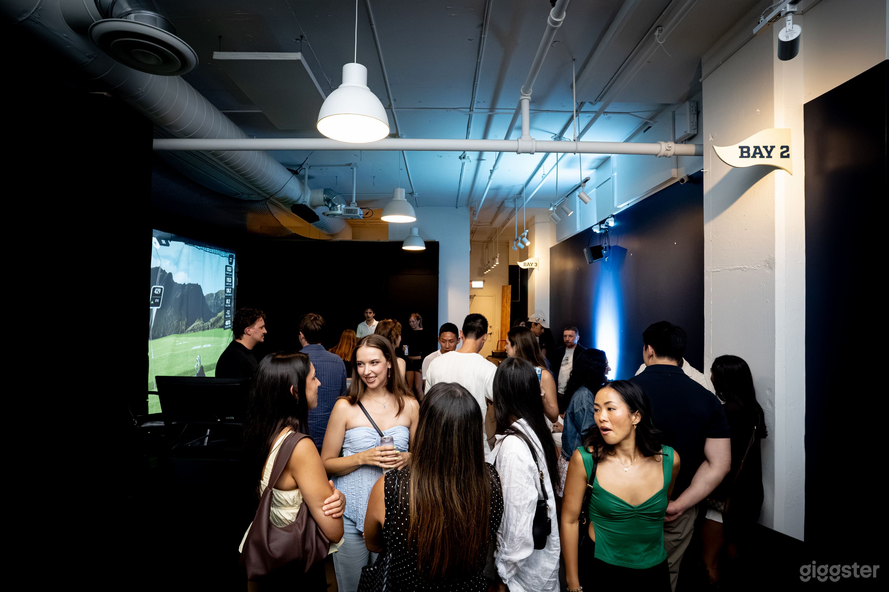King West Lounge with Golf Simulators Photo 2