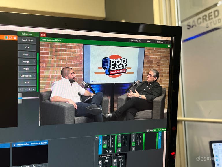  Video Podcast Studio 