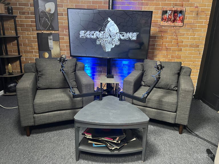  Video Podcast Studio 