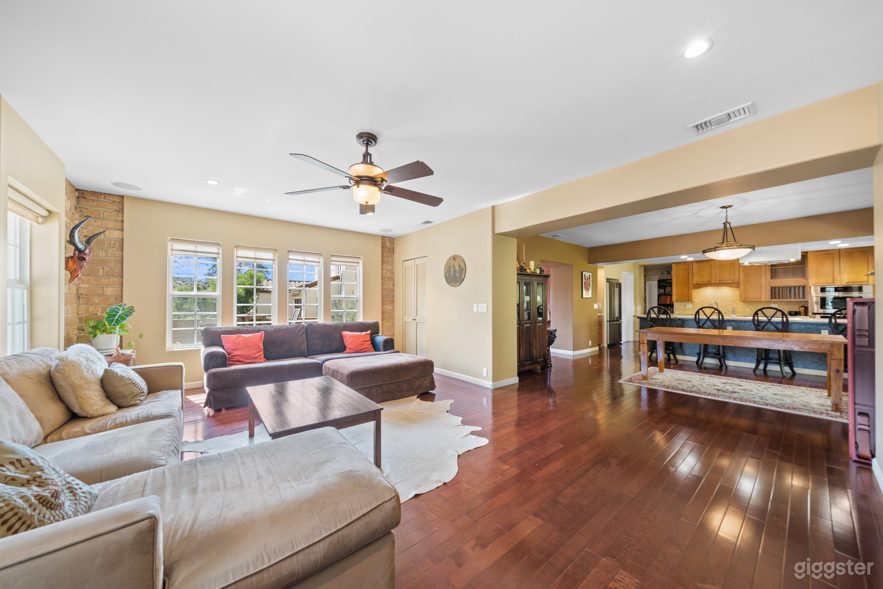 CONTEMPORARY ALTADENA PRODUCTION GEM Photo 2