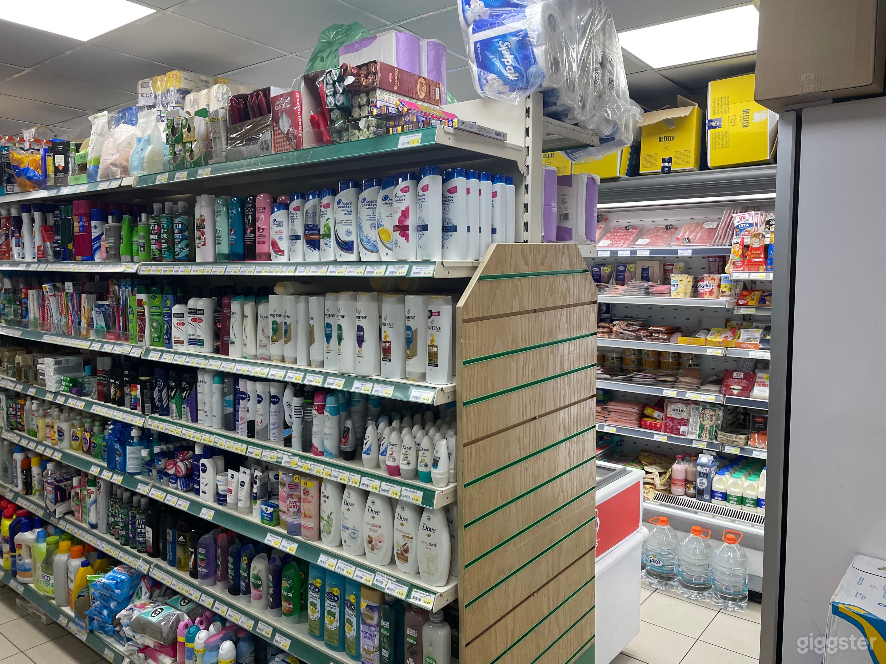 Small supermarket in Shoreditch / Hoxton Photo 4