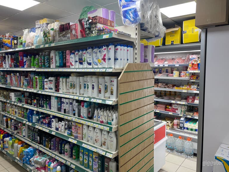  Small supermarket in Shoreditch / Hoxton 