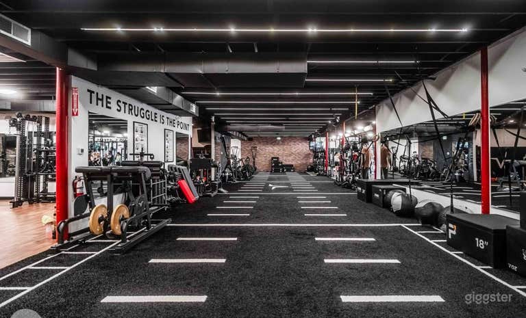  Gimnasio Industrial Moderno y Instalación de Boxeo 