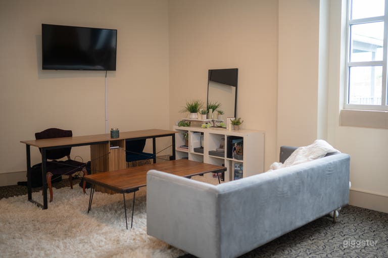  Sales Area and Meeting Space 