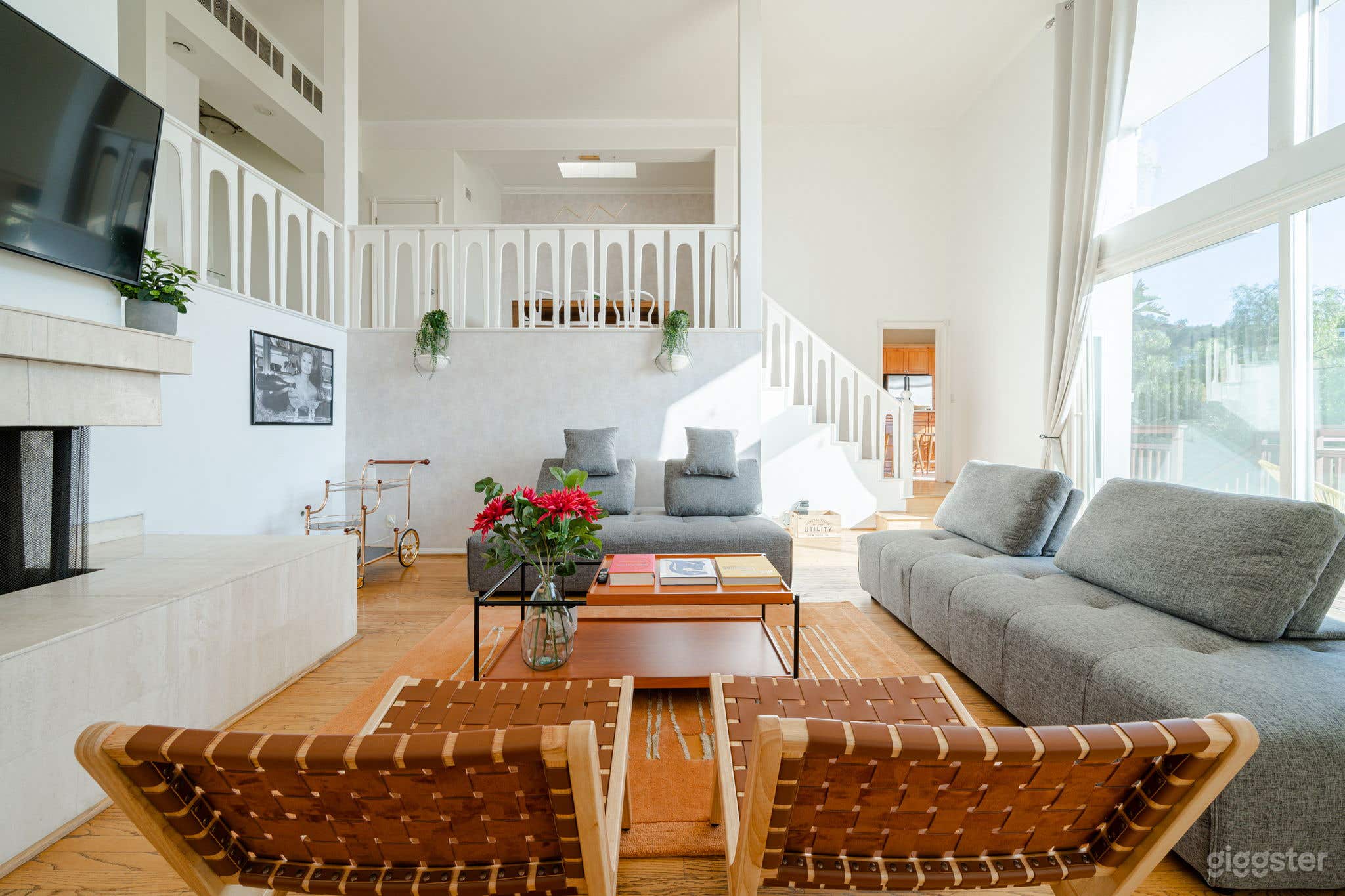 Stunning Views and 25 foot Ceilings Photo 3