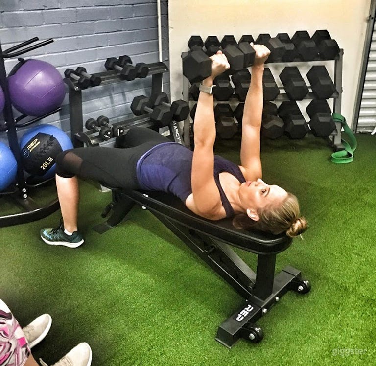  Salle de sport studio de 1 500 pieds carrés 