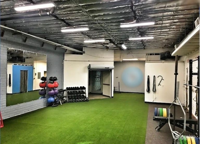  Salle de sport studio de 1 500 pieds carrés 
