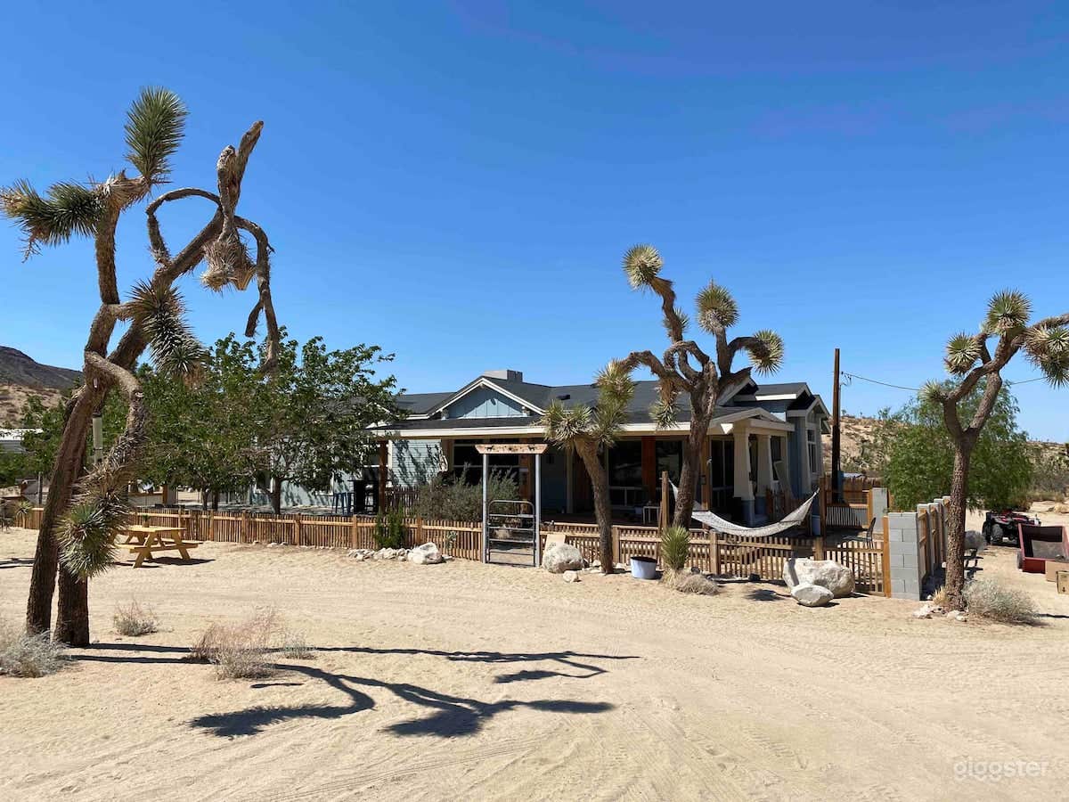 Decorated Ranch House w/best view in Yuca Valley Photo 1