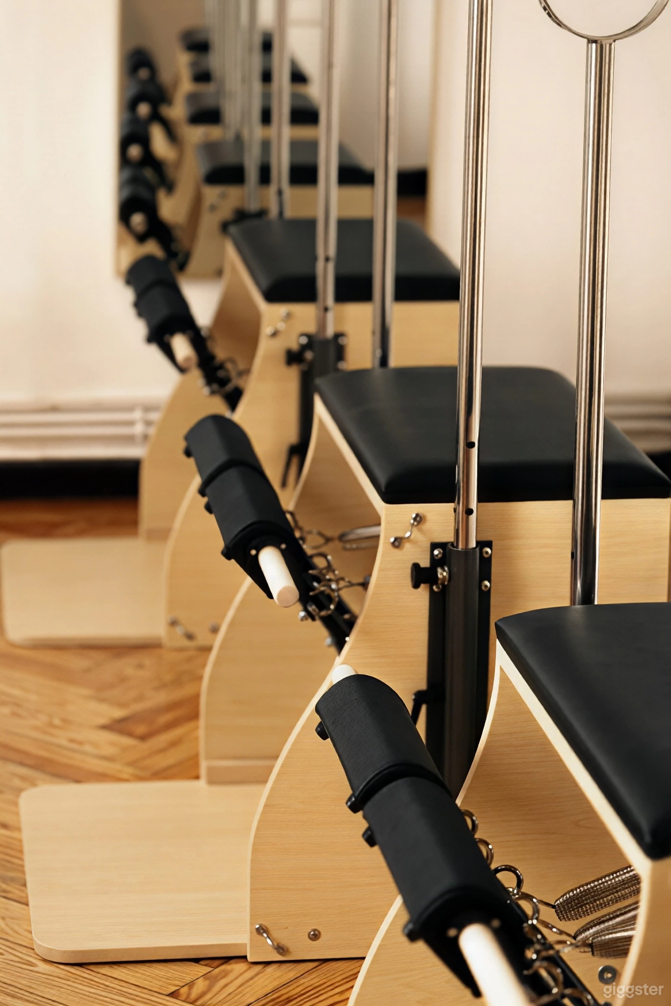 Historic Art Deco Pilates Studio with Modern Elegance Foto 3