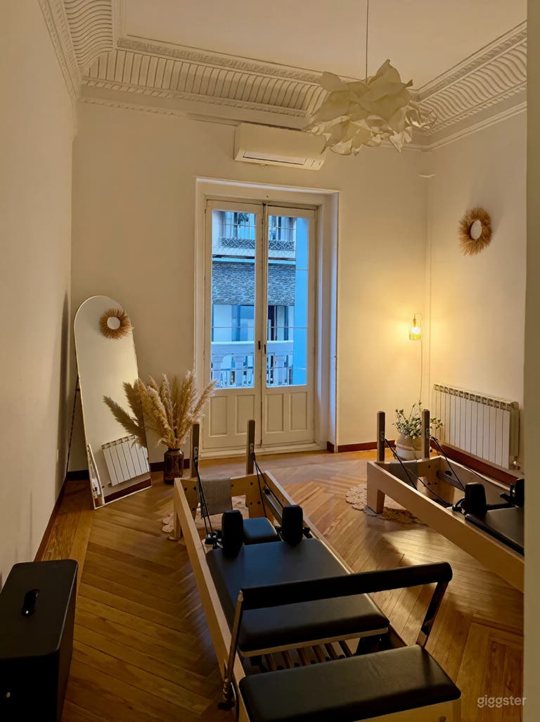  Historic Art Deco Pilates Studio with Modern Elegance 