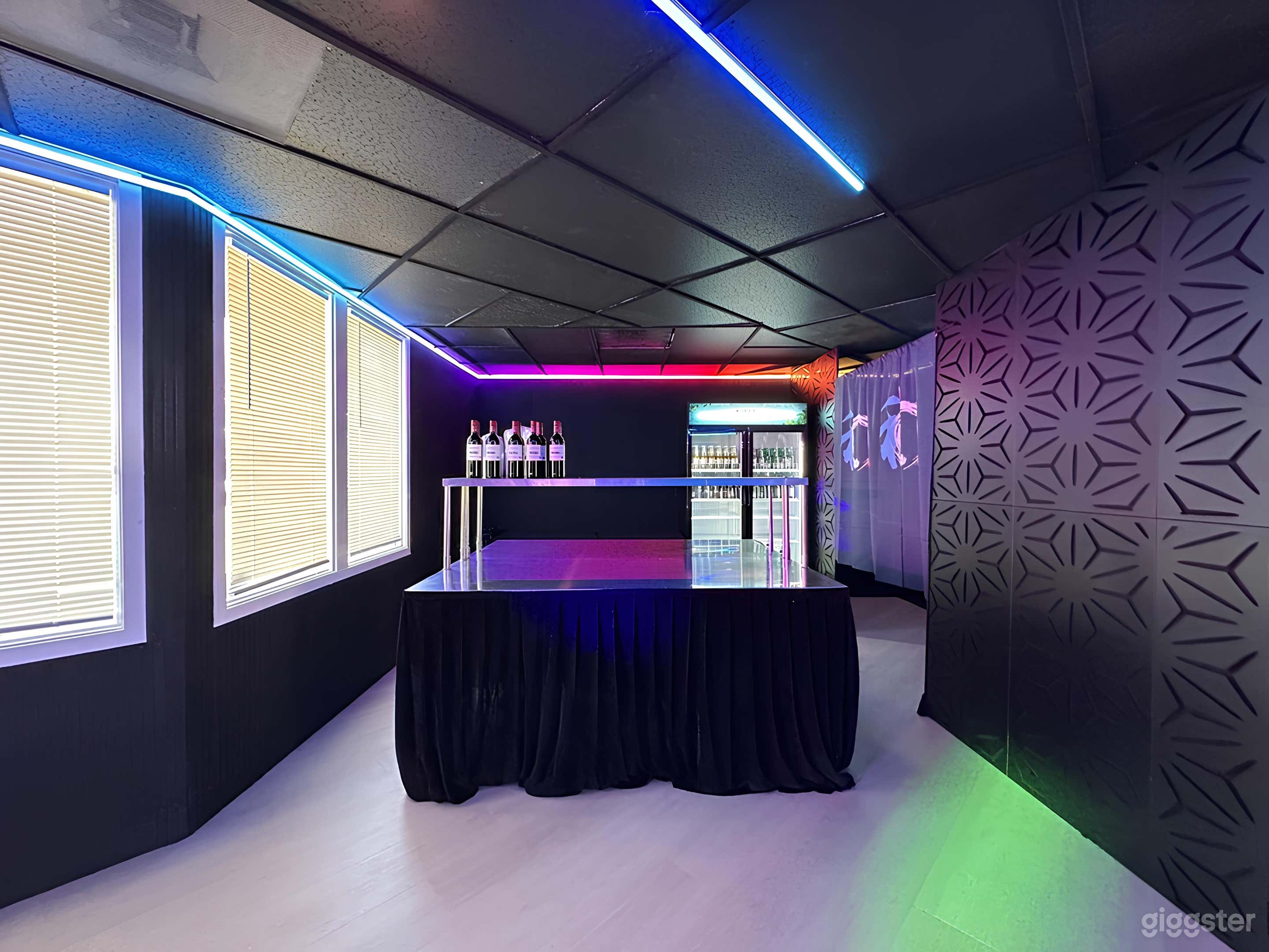 Studio Event Rental in Alvin Studio and Courtyard Photo 3