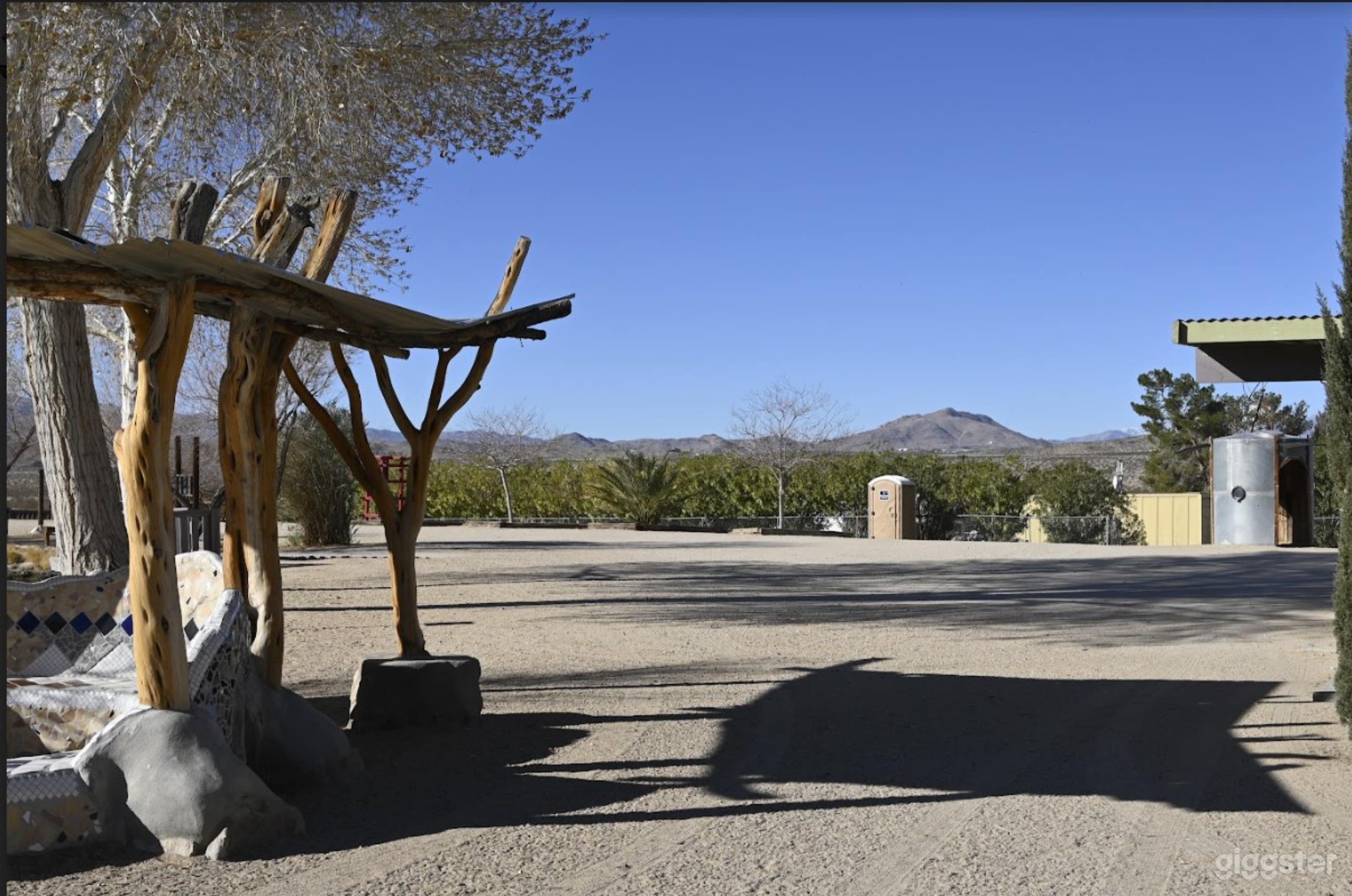 Huge West Lakeside Event Space In Joshua Tree Photo 1