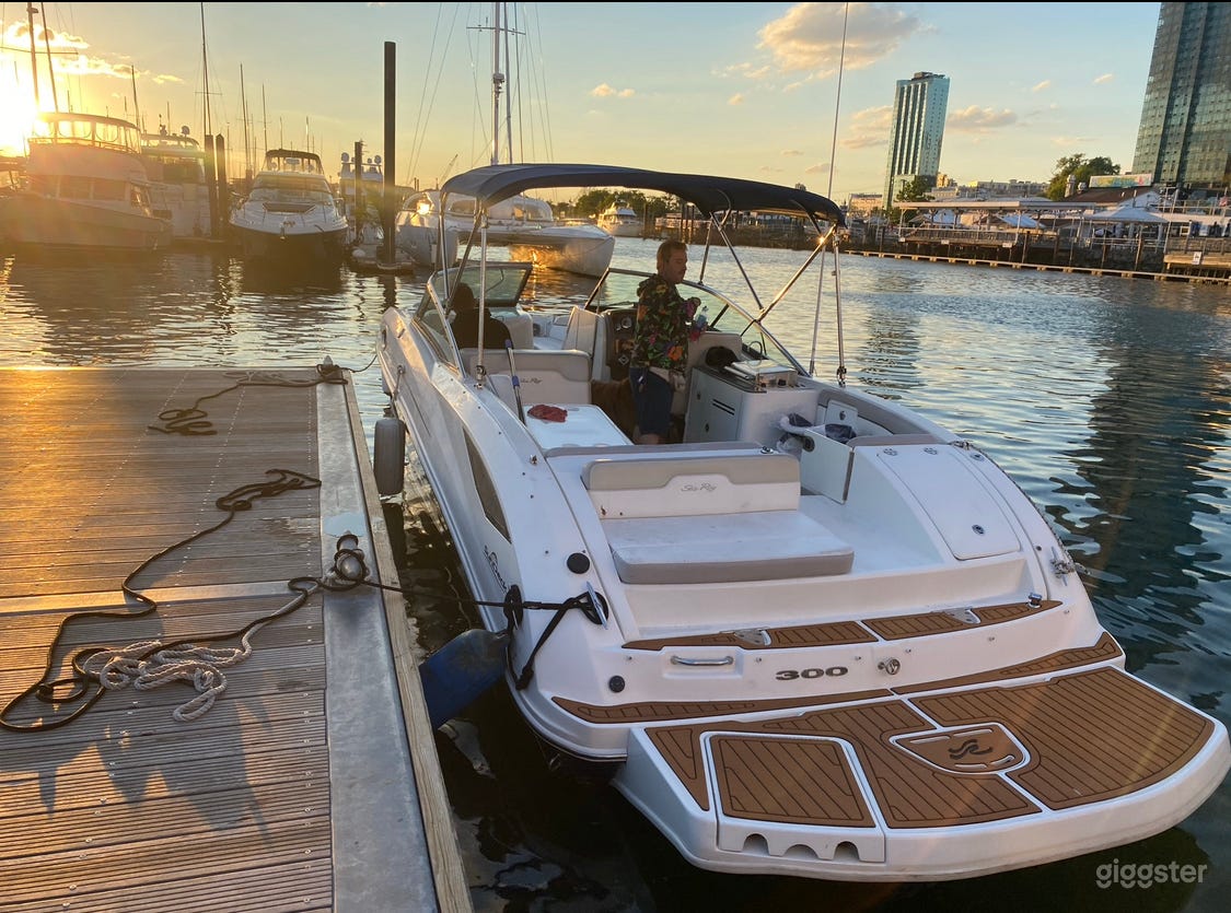 Cruise the City or Long Island Sound Photo 4